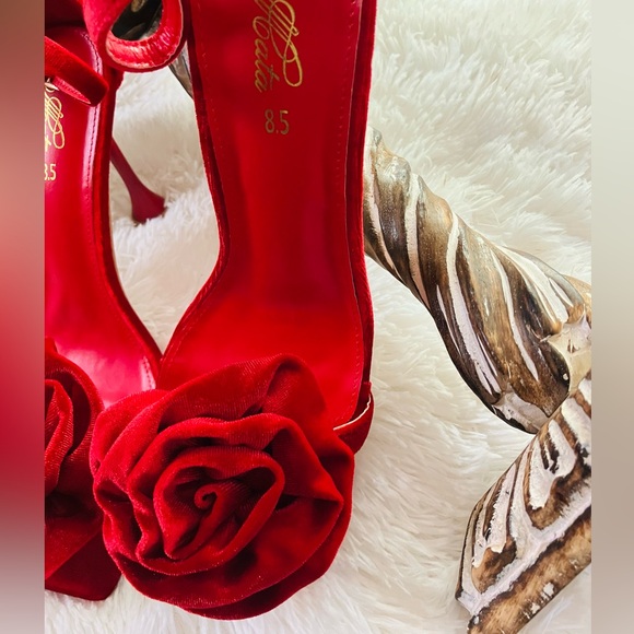 Mata Delicate Bloom - Picture 4 of 8